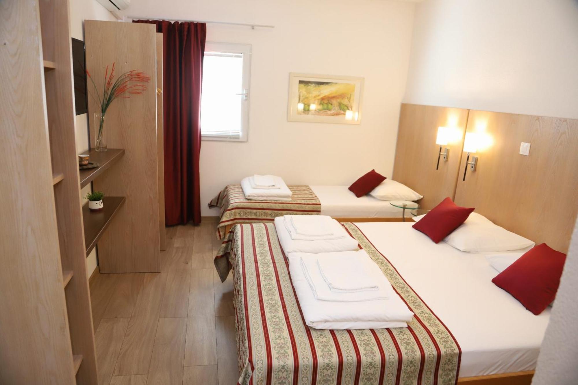 Villa Deny Mostar - With Free Parking Exterior foto