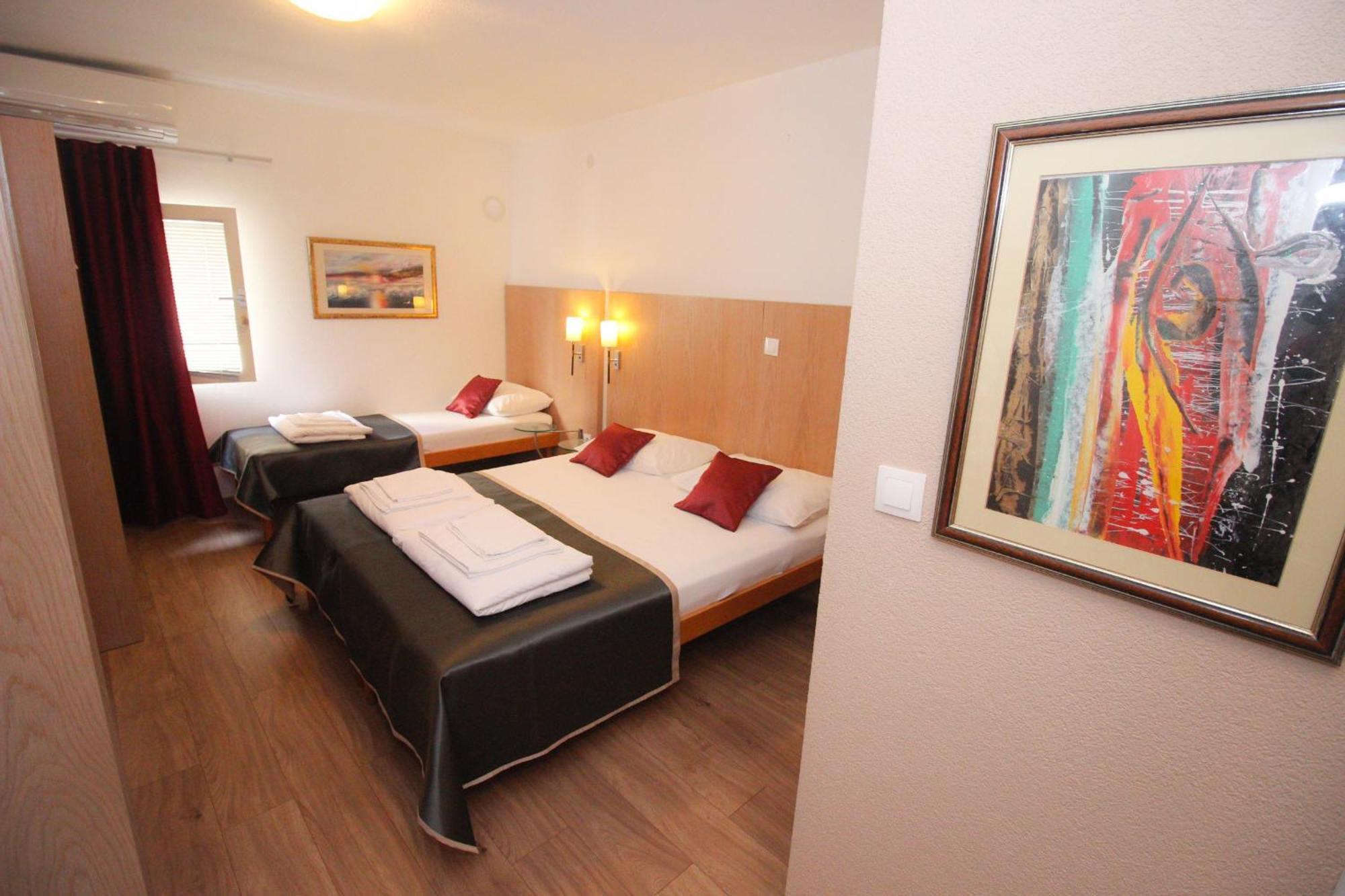 Villa Deny Mostar - With Free Parking Exterior foto