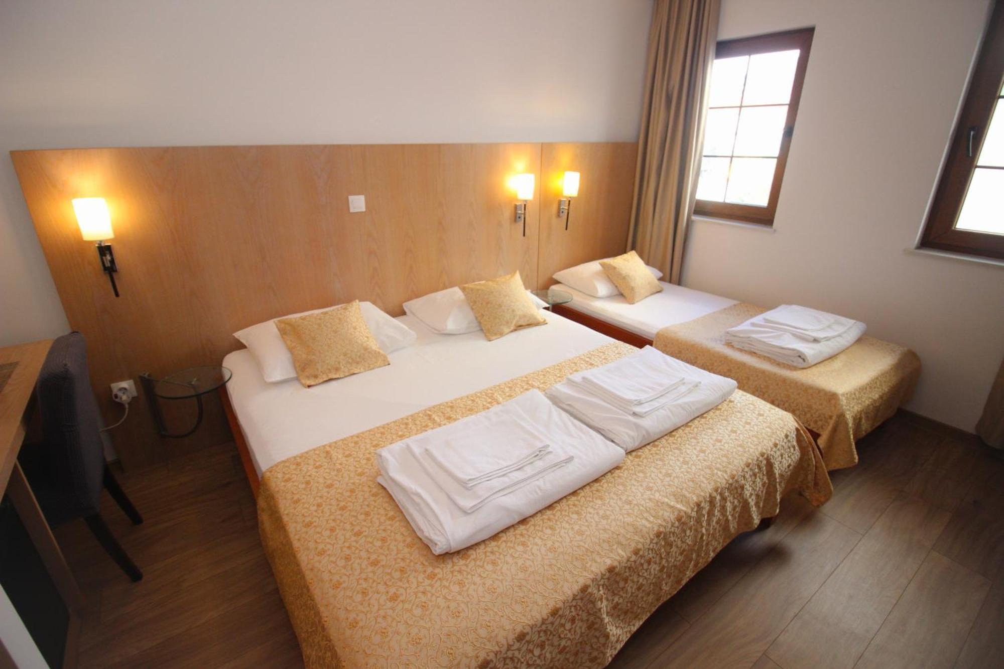 Villa Deny Mostar - With Free Parking Exterior foto