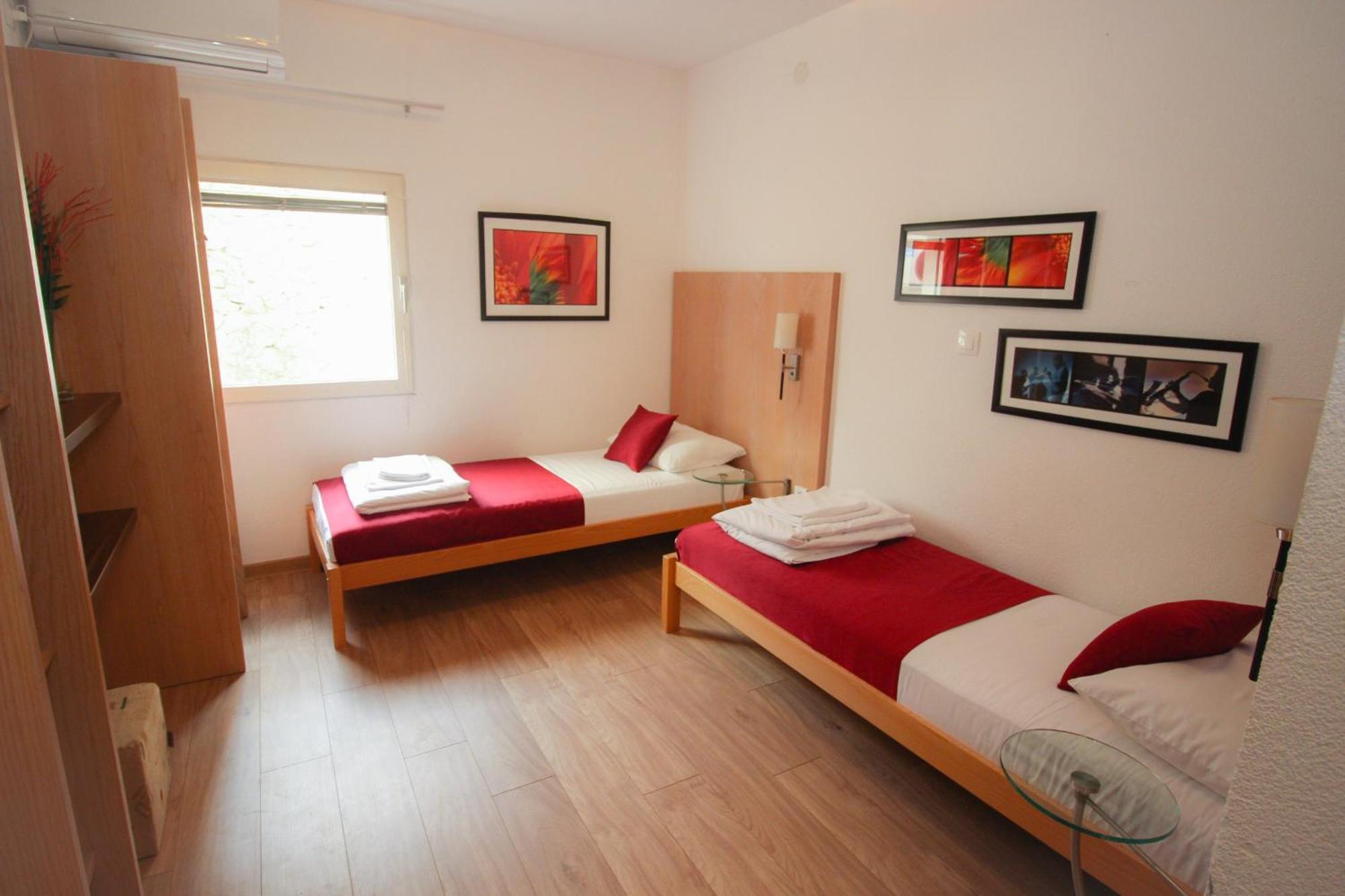 Villa Deny Mostar - With Free Parking Exterior foto