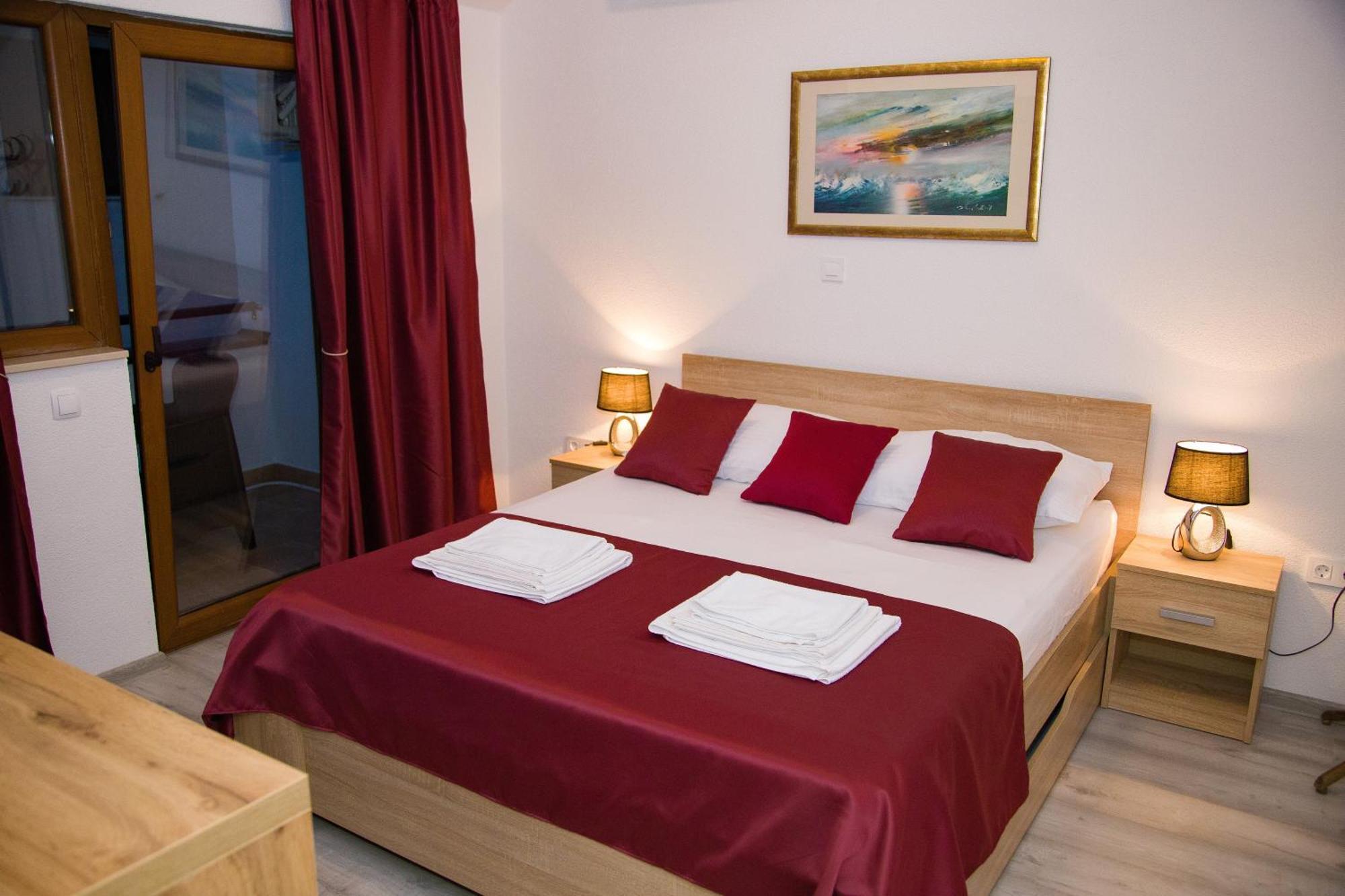 Villa Deny Mostar - With Free Parking Exterior foto