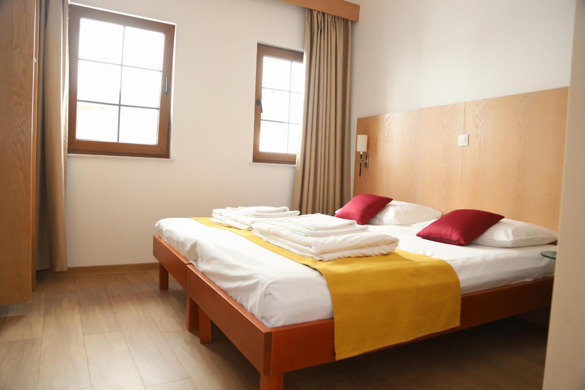 Villa Deny Mostar - With Free Parking Quarto foto