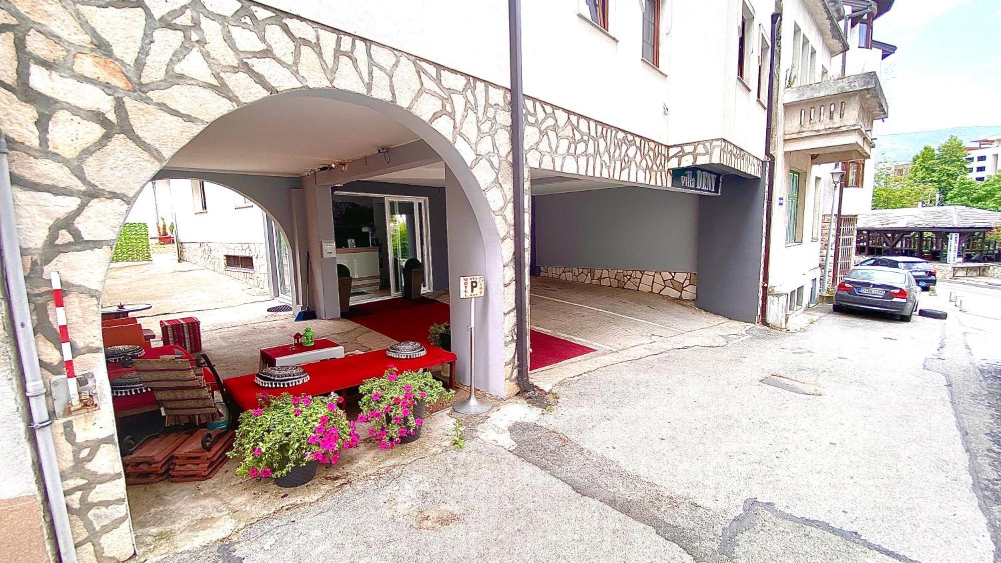 Villa Deny Mostar - With Free Parking Exterior foto